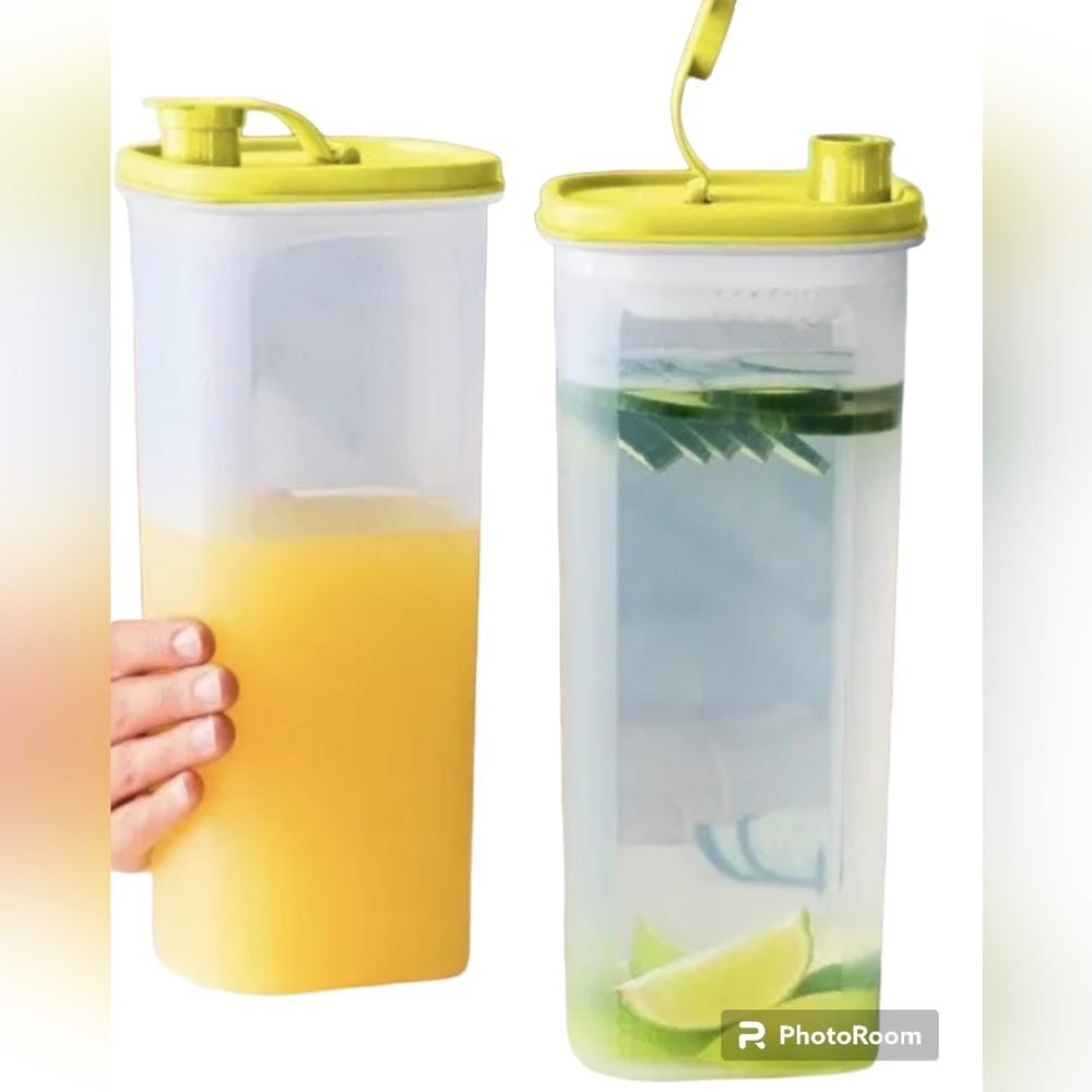 Tupperware Slim Line 1qt Pitcher Set